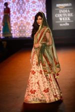 Chitrangada Singh walk for Debarun Show at India Couture Week 2015 on 1st Aug 2015